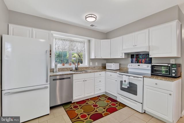 4525 FLINTSTONE RD, Alexandria, VA 22306