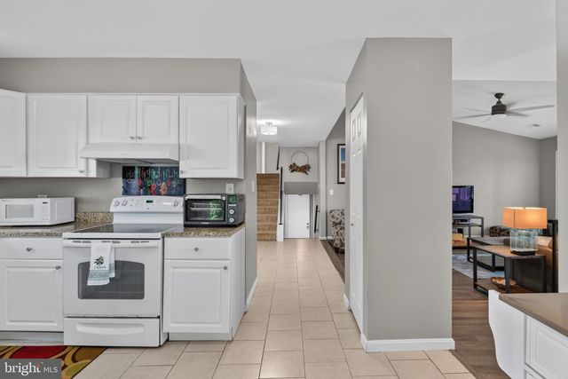4525 FLINTSTONE RD, Alexandria, VA 22306