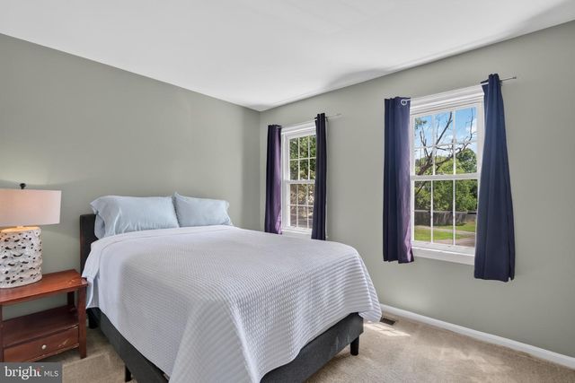 4525 FLINTSTONE RD, Alexandria, VA 22306