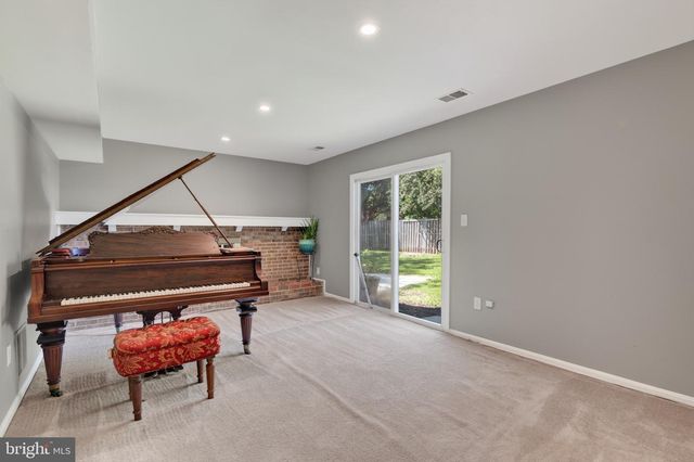 4525 FLINTSTONE RD, Alexandria, VA 22306