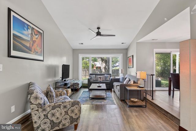 4525 FLINTSTONE RD, Alexandria, VA 22306