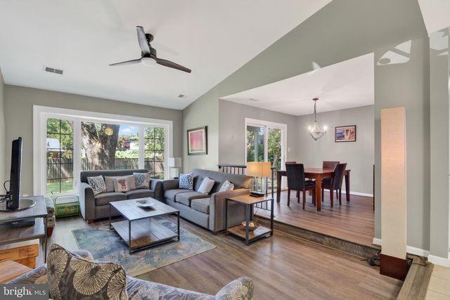 4525 FLINTSTONE RD, Alexandria, VA 22306