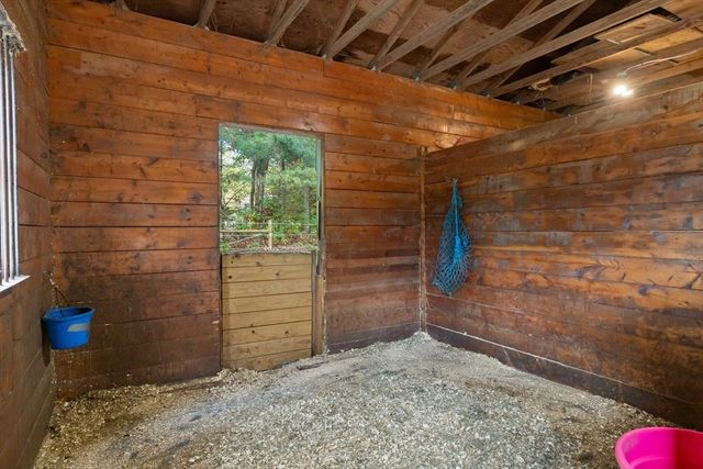 34 Roberts Rd, Boxford, MA 01921