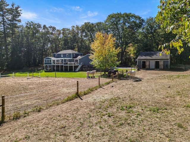 34 Roberts Rd, Boxford, MA 01921