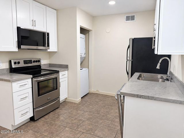 2537 W Georgia Avenue 14, Phoenix, AZ 85017