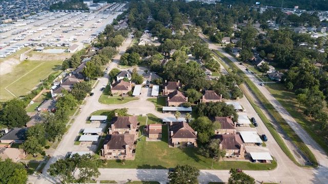 1819 Briarcreek Boulevard 21502 C, Houston, TX 77073
