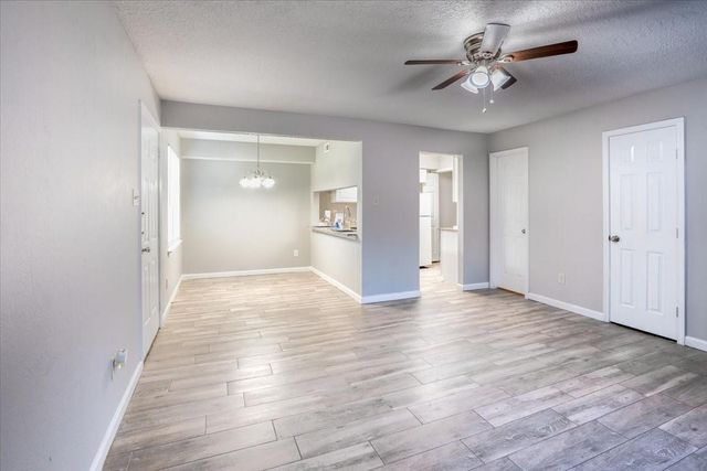 1819 Briarcreek Boulevard 21502 C, Houston, TX 77073