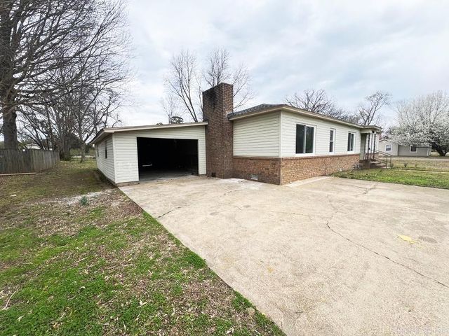 500 SW Fourth Street, Bryant, AR 72022