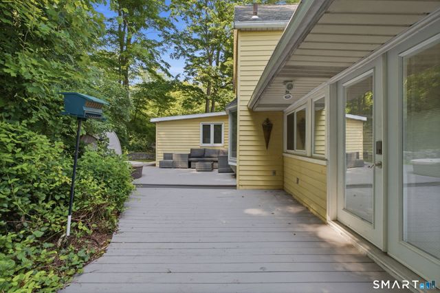 3198 Durham Road, Guilford, CT 06437