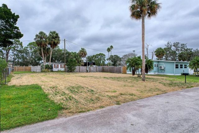 6836 EDGEWATER DRIVE, New Port Richey, FL 34652