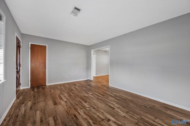 201 Roberts Avenue, Rainbow City, AL 35906