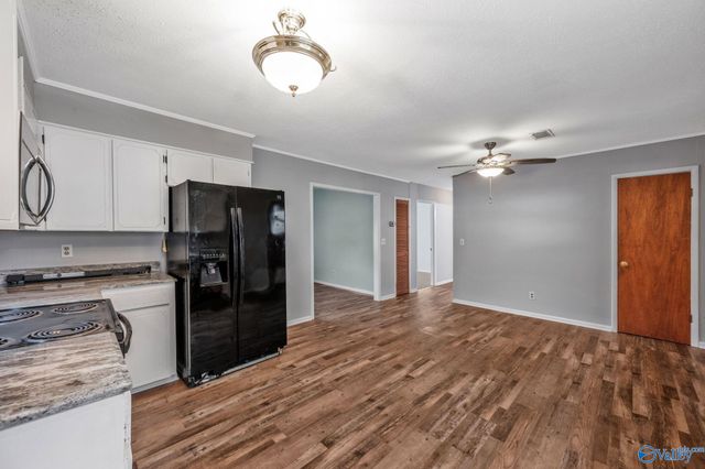 201 Roberts Avenue, Rainbow City, AL 35906