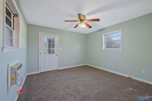 201 Roberts Avenue, Rainbow City, AL 35906