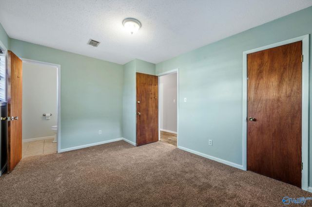 201 Roberts Avenue, Rainbow City, AL 35906