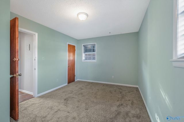 201 Roberts Avenue, Rainbow City, AL 35906