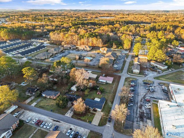 201 Roberts Avenue, Rainbow City, AL 35906