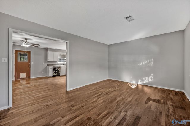 201 Roberts Avenue, Rainbow City, AL 35906