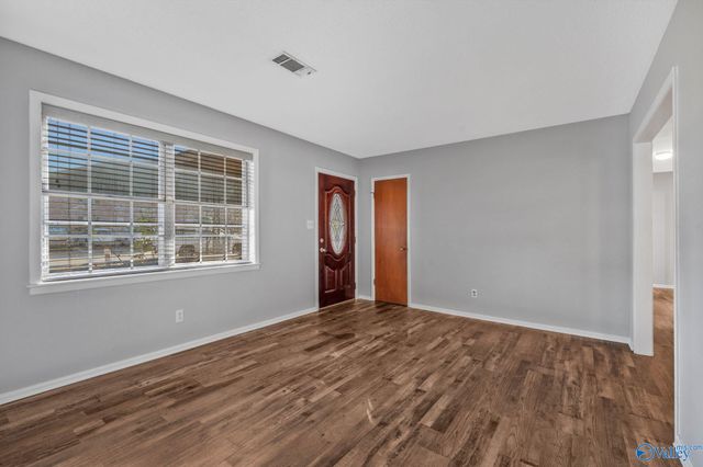 201 Roberts Avenue, Rainbow City, AL 35906