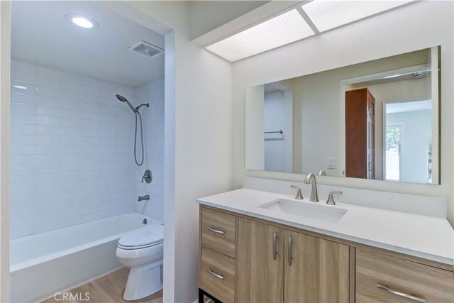 26928 Carnelian 247, Mission Viejo, CA 92691