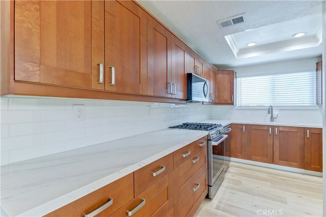 26928 Carnelian 247, Mission Viejo, CA 92691