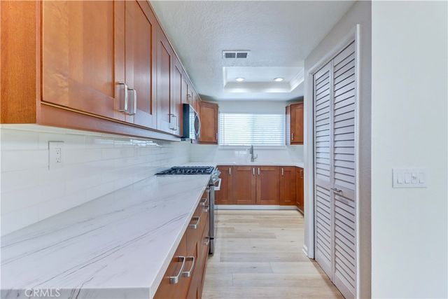 26928 Carnelian 247, Mission Viejo, CA 92691
