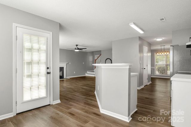 7621 Rolling Meadows Lane, Huntersville, NC 28078