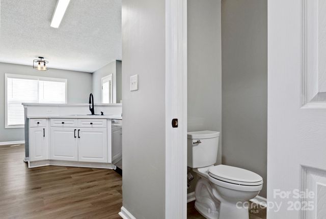 7621 Rolling Meadows Lane, Huntersville, NC 28078