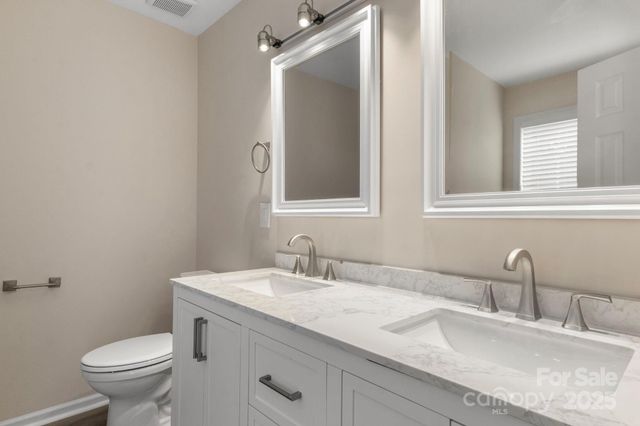 7621 Rolling Meadows Lane, Huntersville, NC 28078