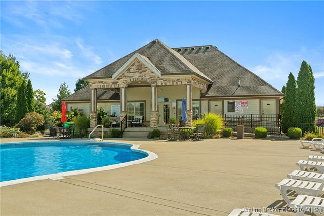 5445 Hawthorn Glen, Charlestown, IN 47111