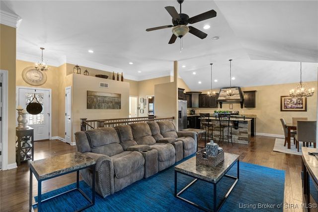 5445 Hawthorn Glen, Charlestown, IN 47111