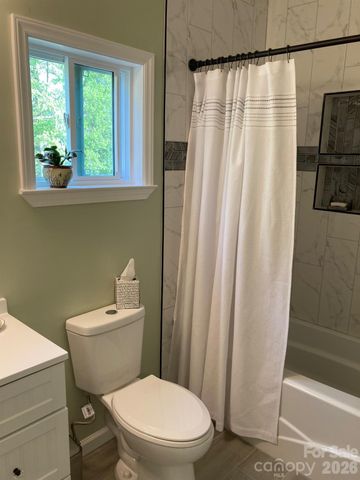 244 Holly Street, Hudson, NC 28638
