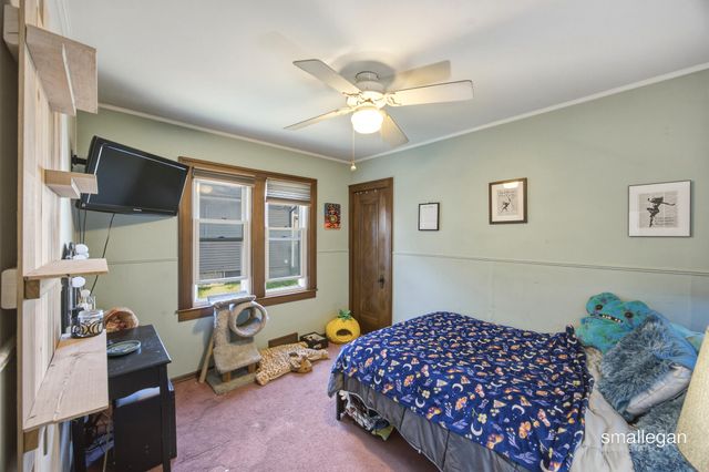 52 Freedom Street SE, Wyoming, MI 49548