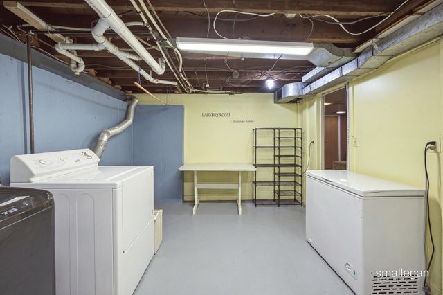 52 Freedom Street SE, Wyoming, MI 49548