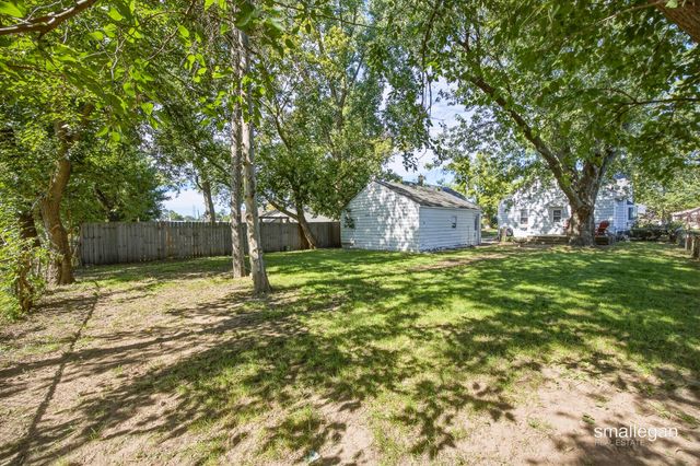 52 Freedom Street SE, Wyoming, MI 49548