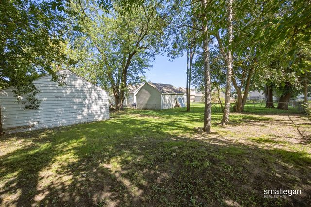 52 Freedom Street SE, Wyoming, MI 49548