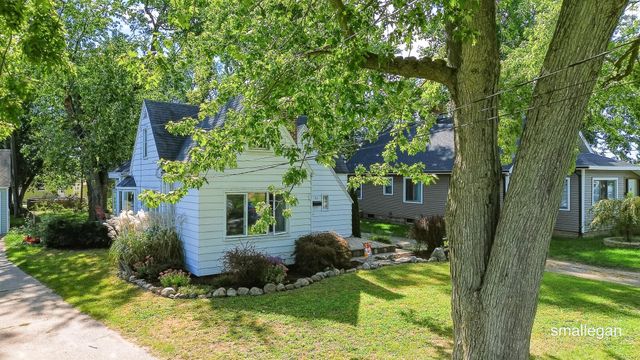52 Freedom Street SE, Wyoming, MI 49548