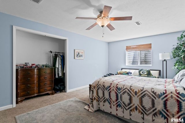 420 Garvey Lane, Chatham, IL 62629