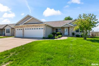 420 Garvey Lane, Chatham, IL 62629
