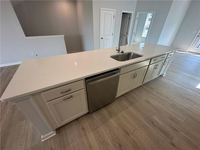 352 Skylar Court, Atlanta, GA 30315