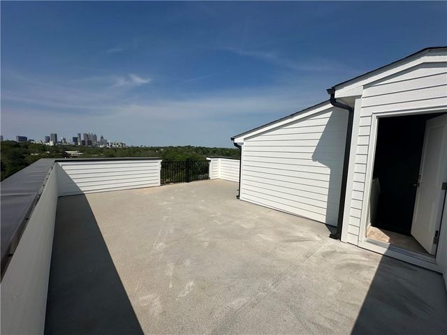 352 Skylar Court, Atlanta, GA 30315