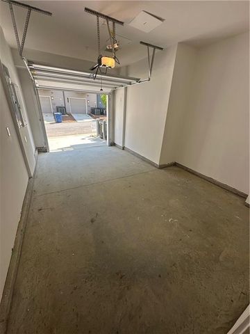 352 Skylar Court, Atlanta, GA 30315