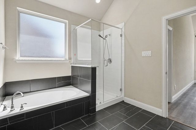 2806 Grand Lookout Lane, Arlington, TX 76001