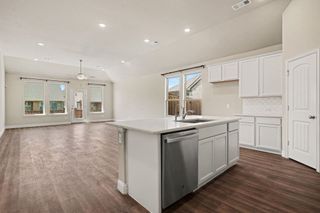 2806 Grand Lookout Lane, Arlington, TX 76001
