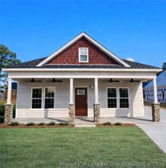 802 Holmes Street, Clinton, NC 28328