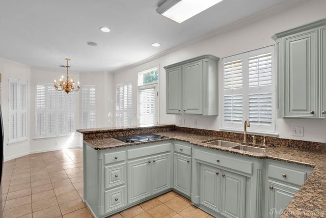 527 Canterbury Lane, Bossier City, LA 71111