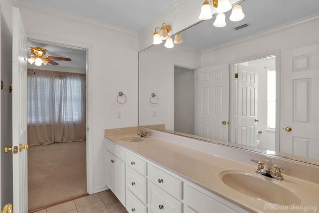 527 Canterbury Lane, Bossier City, LA 71111