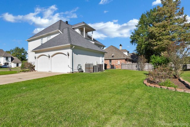 527 Canterbury Lane, Bossier City, LA 71111