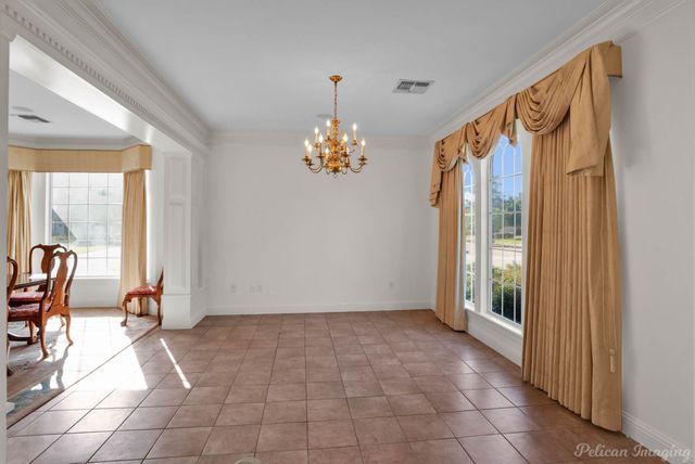 527 Canterbury Lane, Bossier City, LA 71111