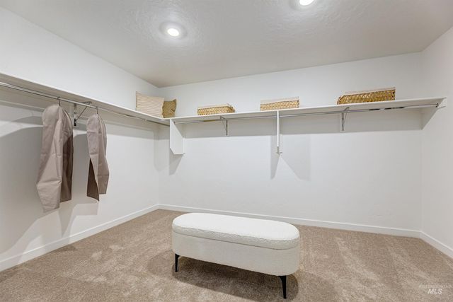 8600 E Love Ct, Nampa, ID 83687