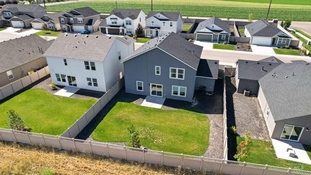 8600 E Love Ct, Nampa, ID 83687